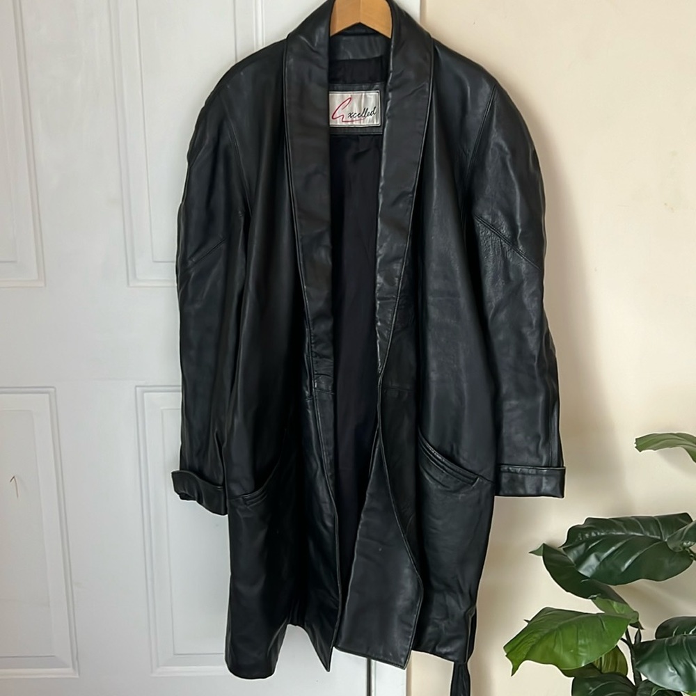 Excelled 80’‎ Vintage drop shoulder belted Wrap Leather Coat Size L